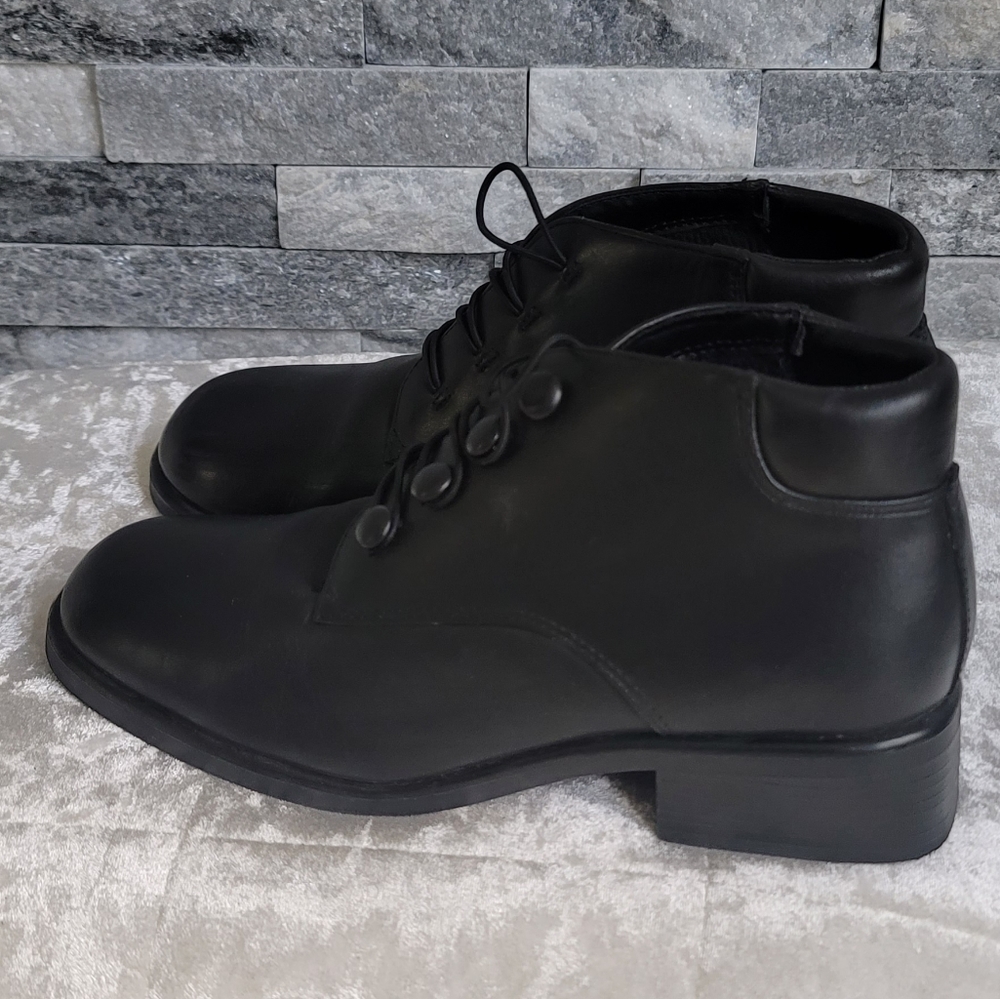 Wesley & Co Black Leather Ankle Booties